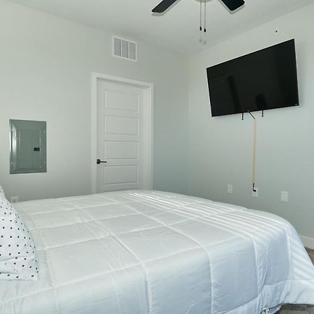 Modern Dwntwn 1 Bdrm Apt Pool Gym Free Parking Indianapolis Luaran gambar
