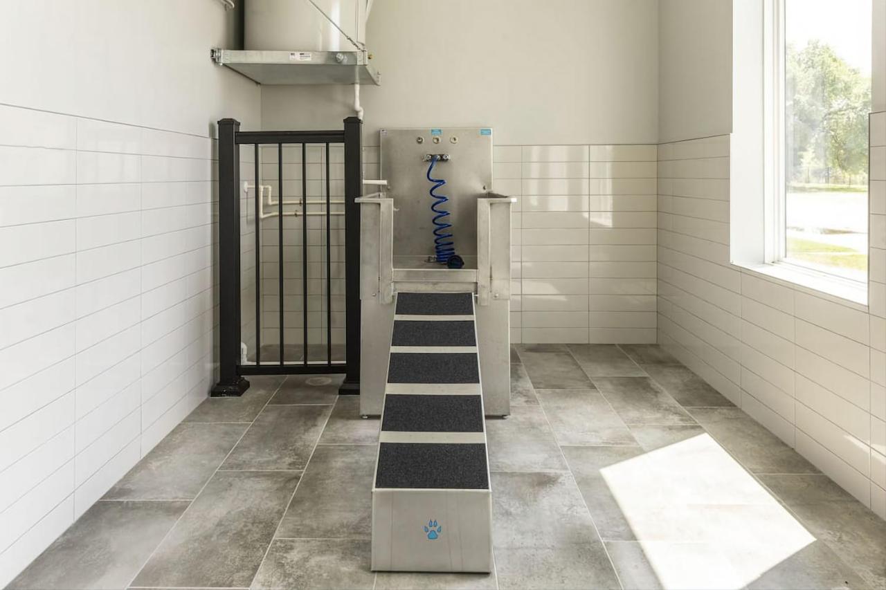 Modern Dwntwn 1 Bdrm Apt Pool Gym Free Parking Indianapolis Luaran gambar